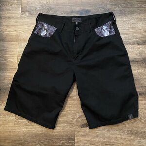 Dexter Black Shorts Size 34